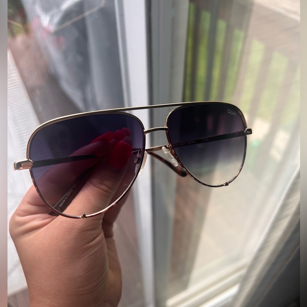 QUAY Sunglasses